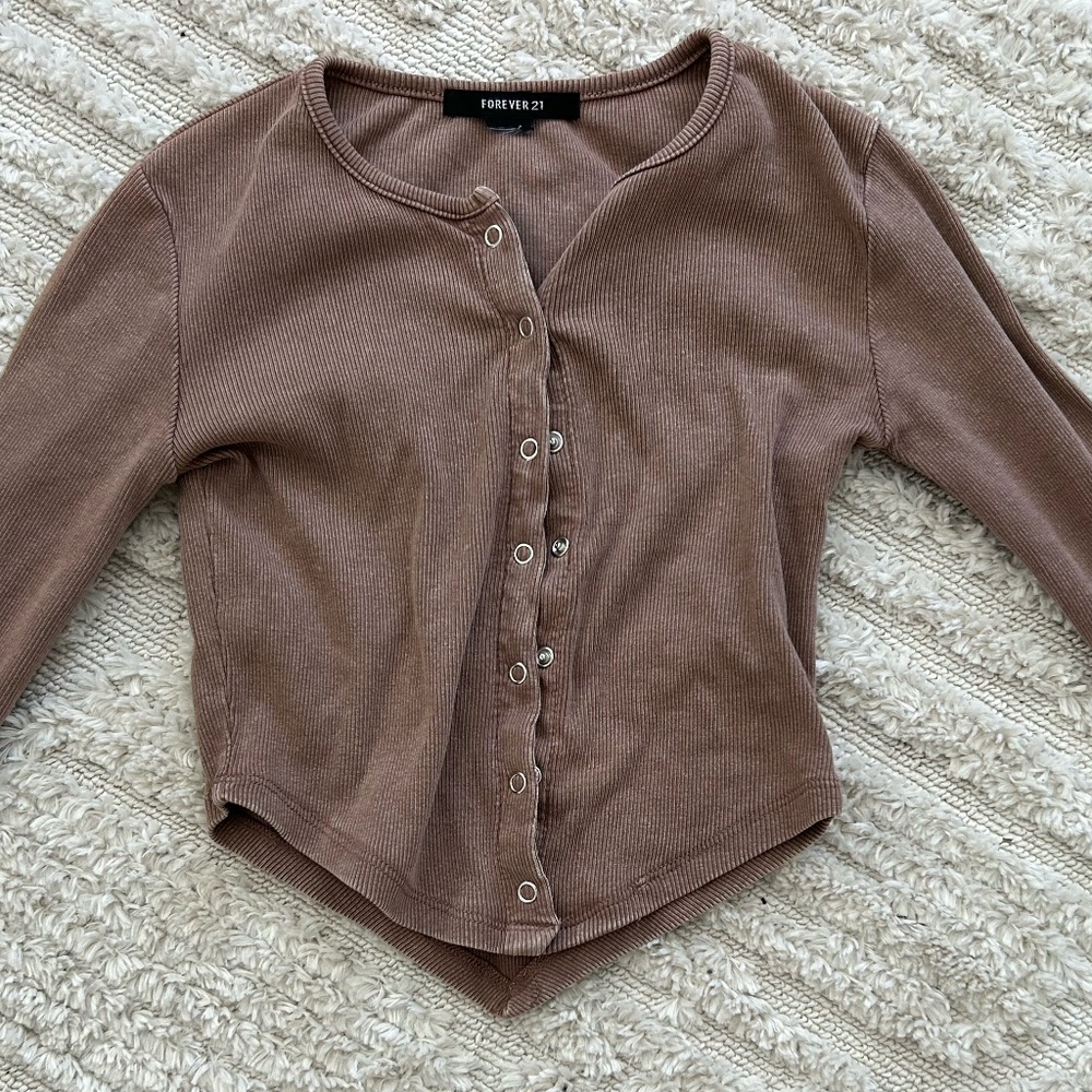 Forever 21 long sleeve full button up crop top, size S/M, rust/brown